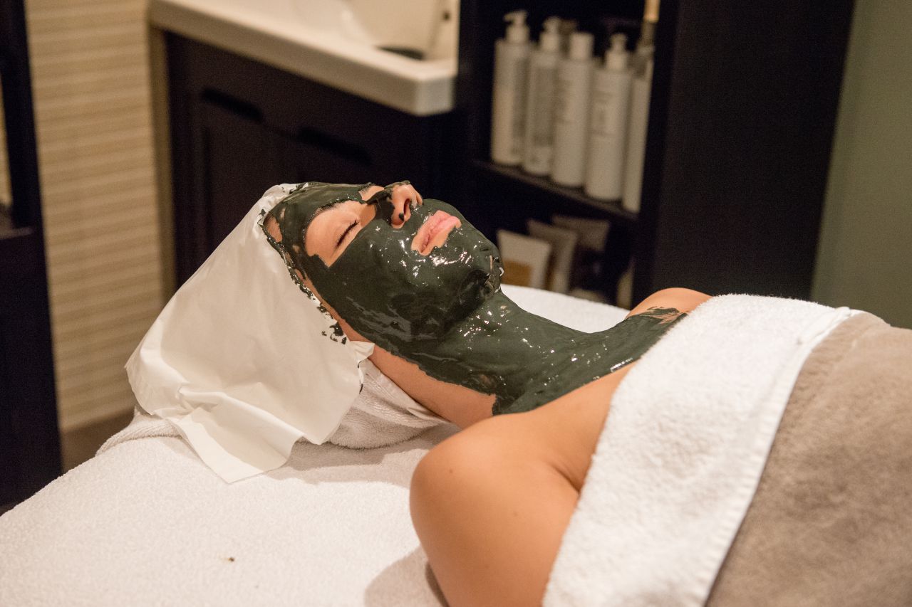 /uploads/services/19/skin-regimen-urban-detox.jpg